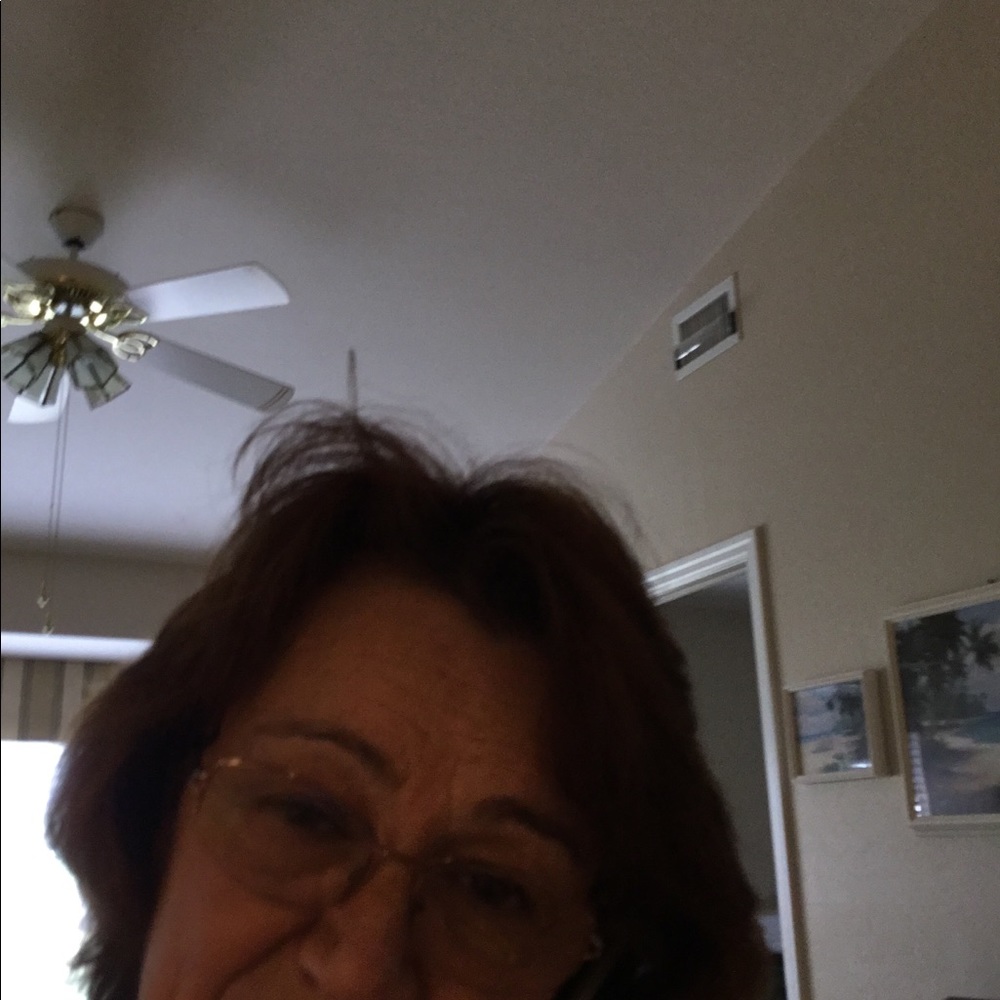 Meet your Posher, Joann